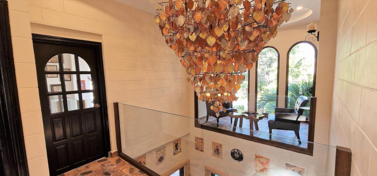 Potterland Luxury Pool Walking Street 6 Bedrooms Villa Pattaya